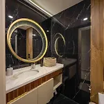 Qoople Legend C9 - Luxury In *