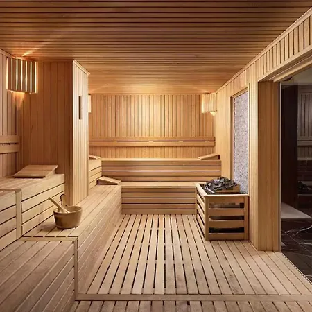 Qoople Legend C9 - Luxury In *