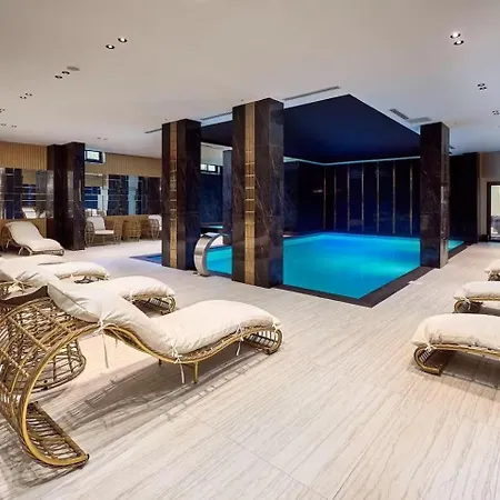 Qoople Legend C9 - Luxury In * ألانيا